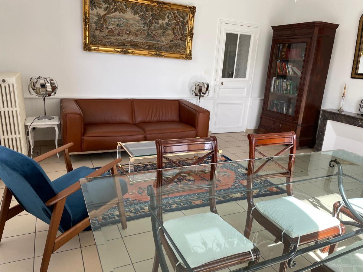 Gite Les Minimes Avallon Bagian luar foto